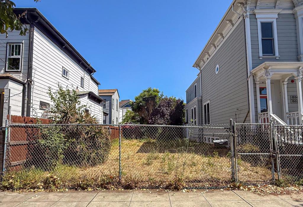 1556 8th Street Property Photo 7