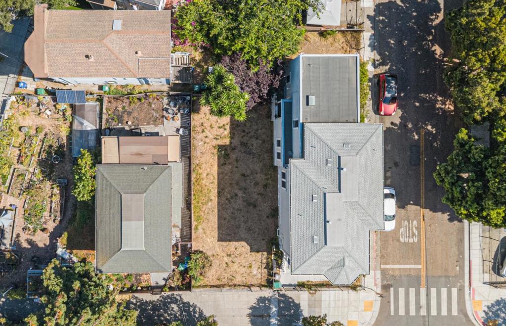 1556 8th Street Property Photo 9