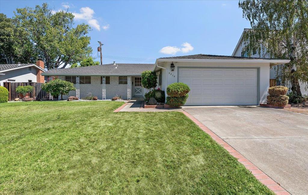 3718 Benton Street Property Photo 1