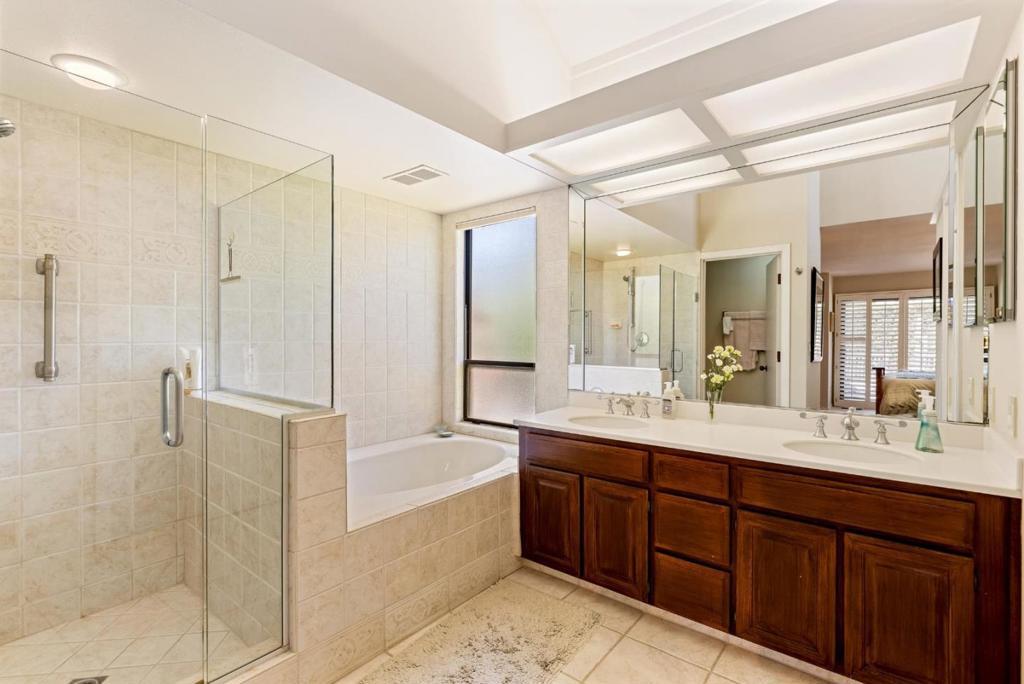 28094 Barn Way Property Photo 19