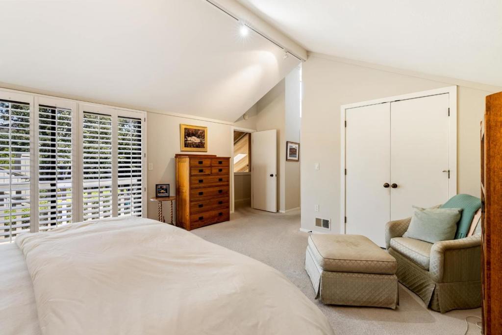 28094 Barn Way Property Photo 22