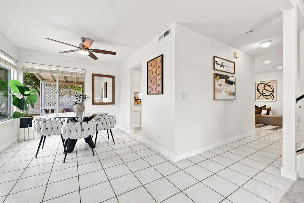 2518 Edgefield Court Property Photo 18
