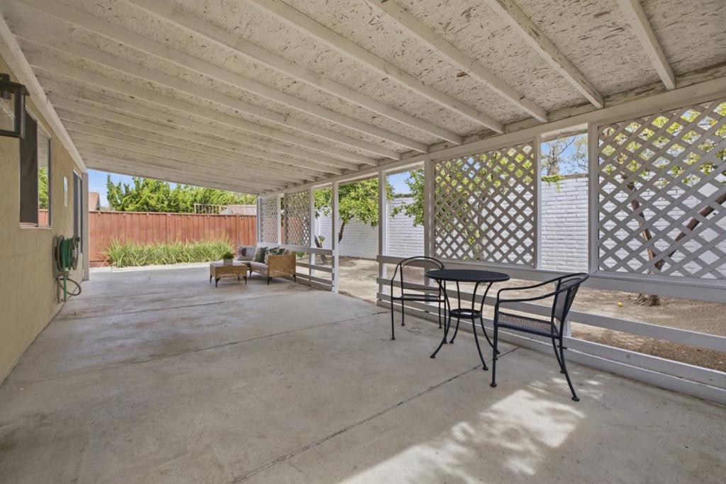 2518 Edgefield Court Property Photo 37