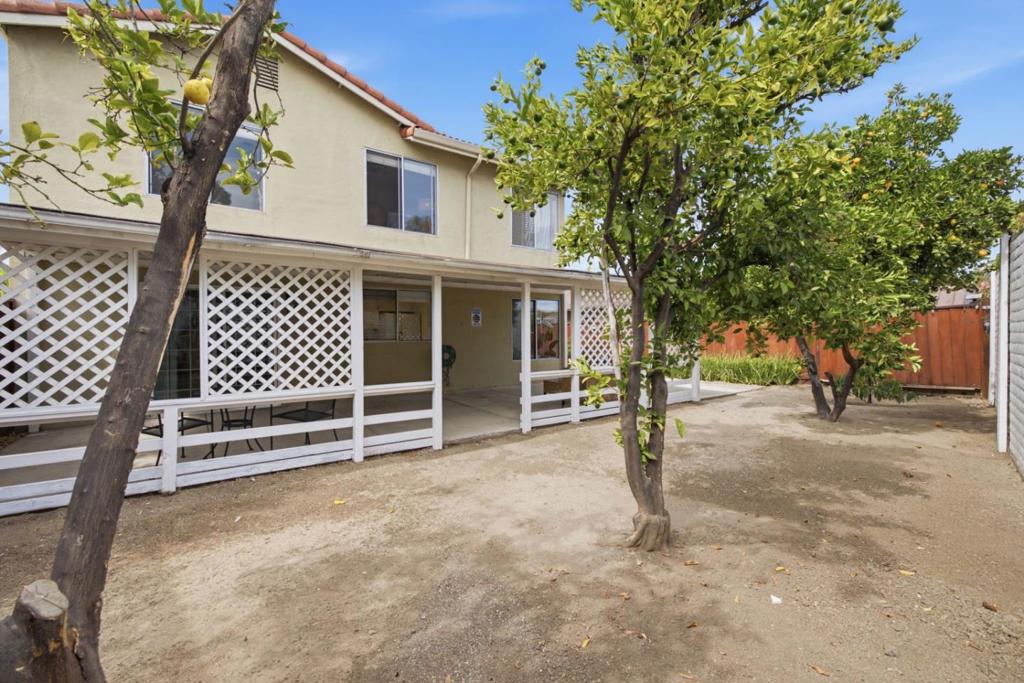 2518 Edgefield Court Property Photo 40
