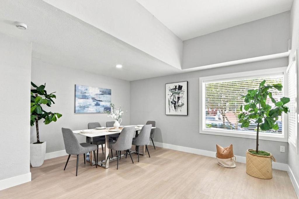 901903 Hanover Street Property Photo 26