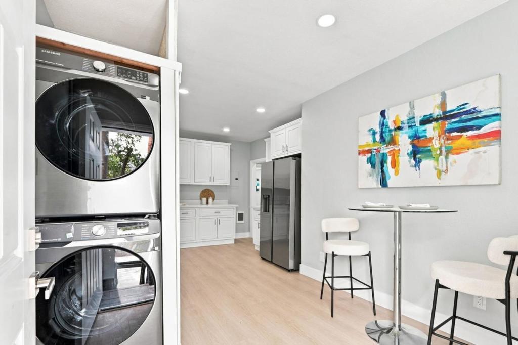 901903 Hanover Street Property Photo 48
