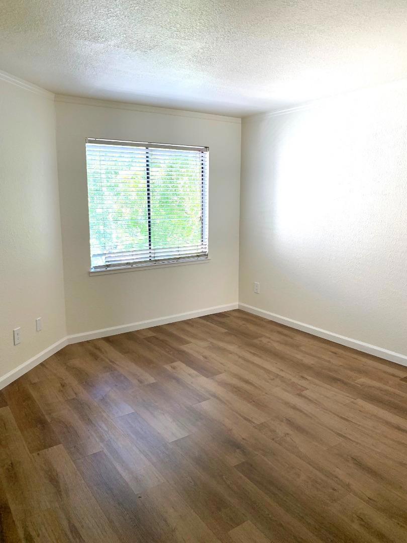 1672 Branham Park Place Property Photo 7