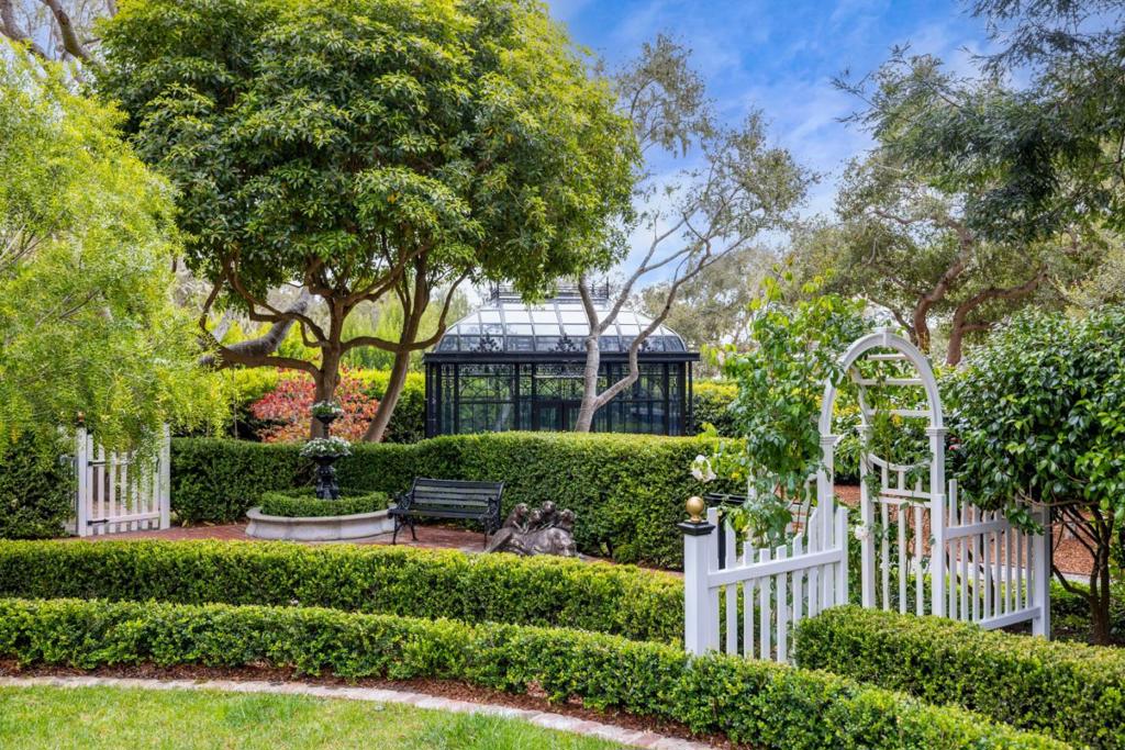 1528 Riata Road Property Photo 38