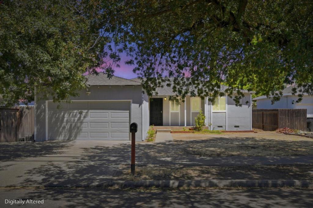 1909 Evergreen Avenue Property Photo 1