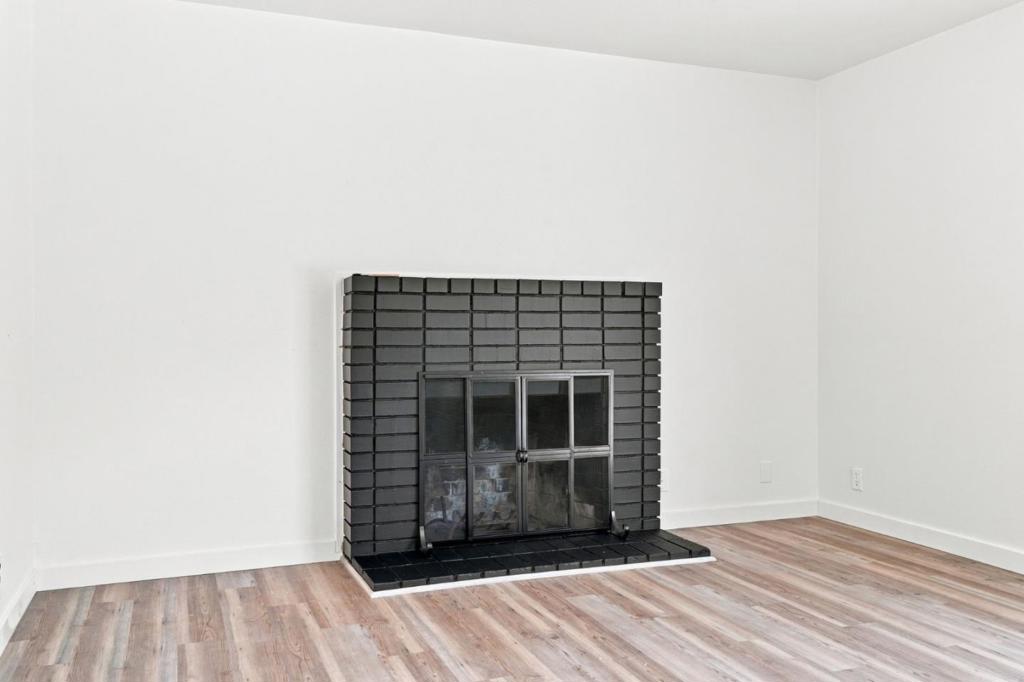 1909 Evergreen Avenue Property Photo 8