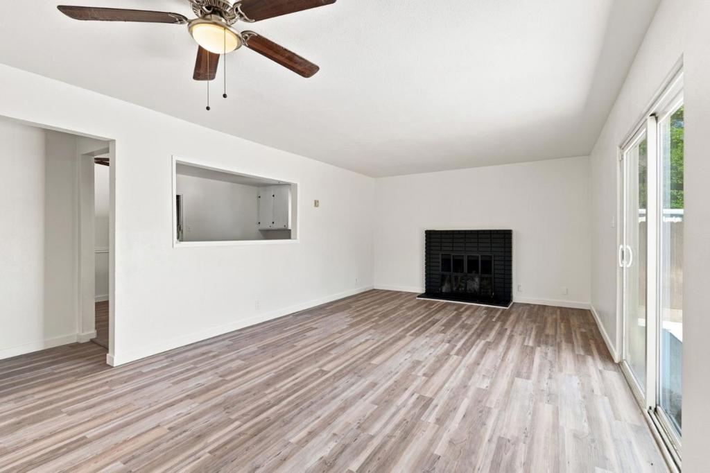 1909 Evergreen Avenue Property Photo 9