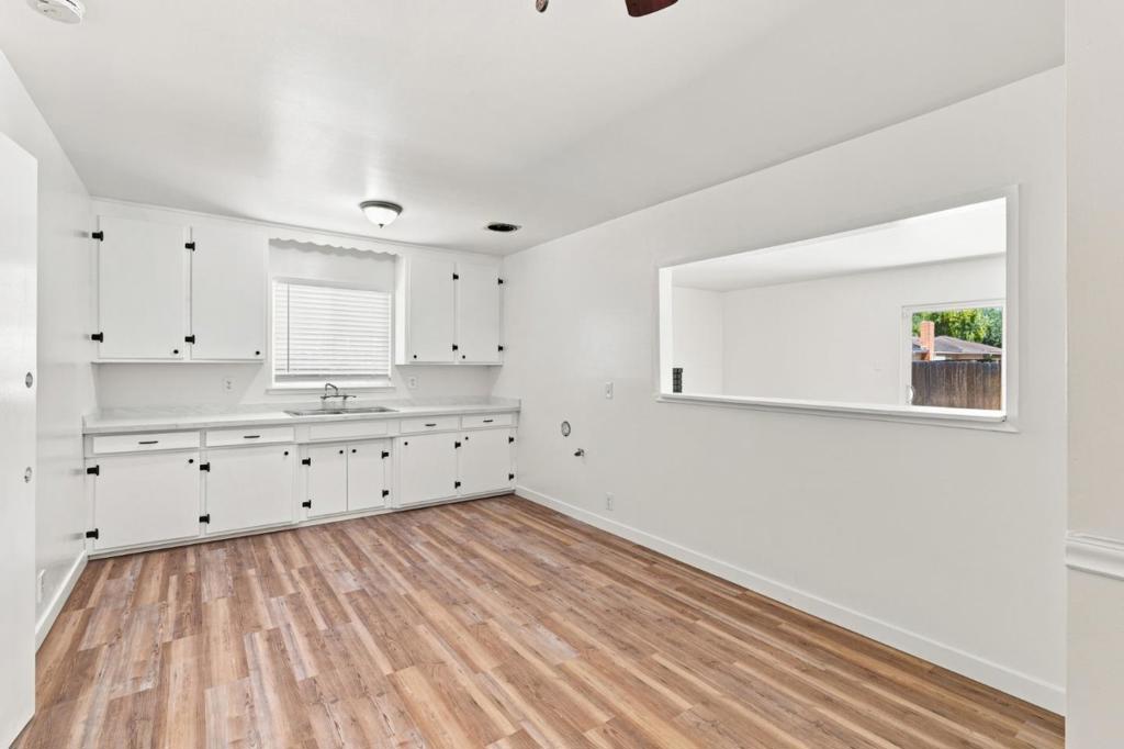 1909 Evergreen Avenue Property Photo 13