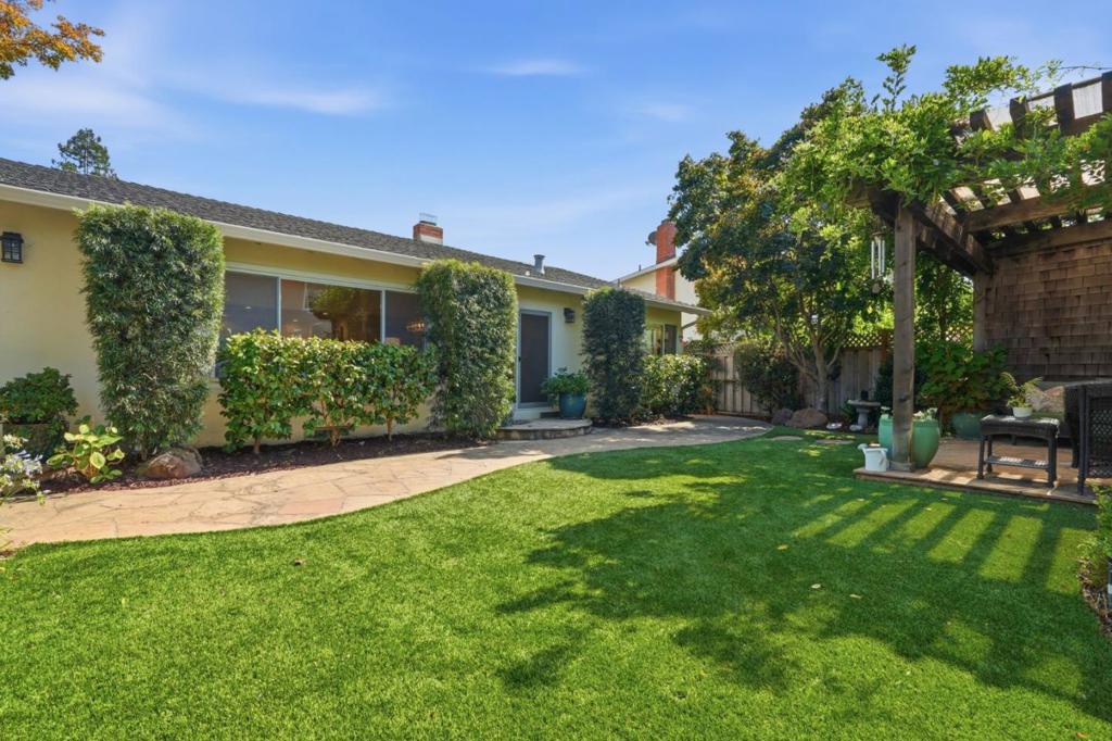 7098 Bret Harte Drive Property Photo 34