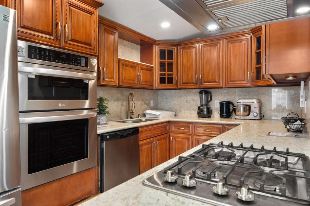 4143 Bullard Street Property Photo 14