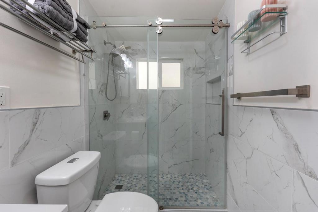 4143 Bullard Street Property Photo 23