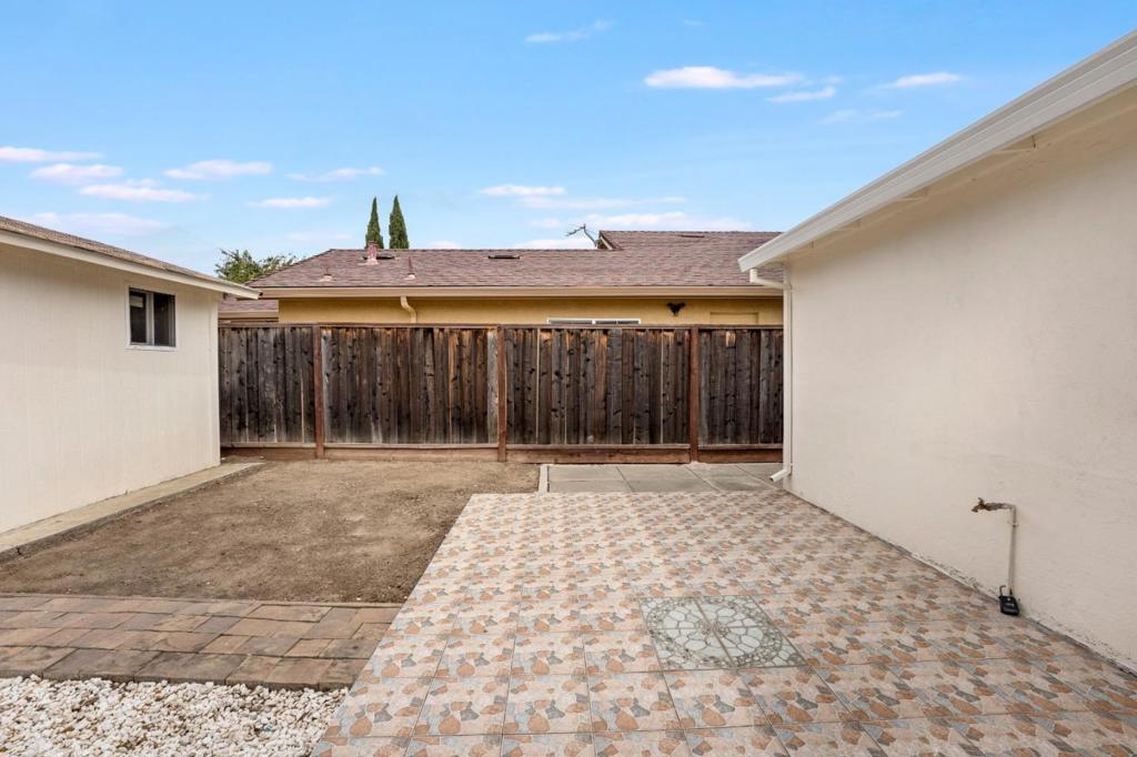 4143 Bullard Street Property Photo 24