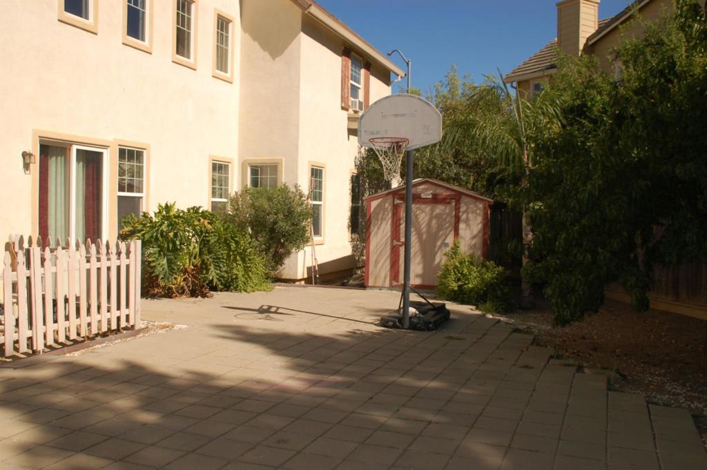 ML82056347 Property Photo 28