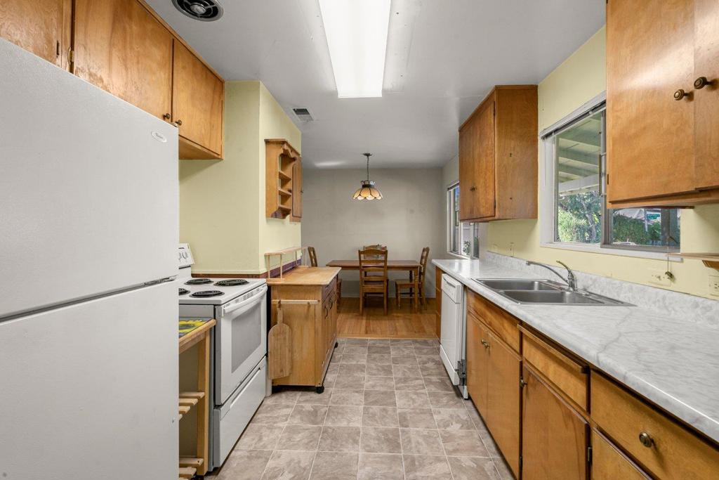 748 Bucher Avenue Property Photo 18
