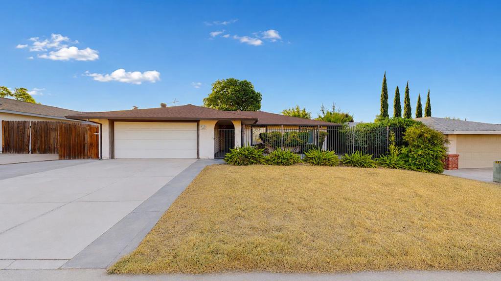 4720 Oak Ford Way Property Photo 1