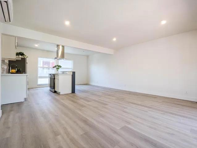 165 Monroe Street Property Photo 8