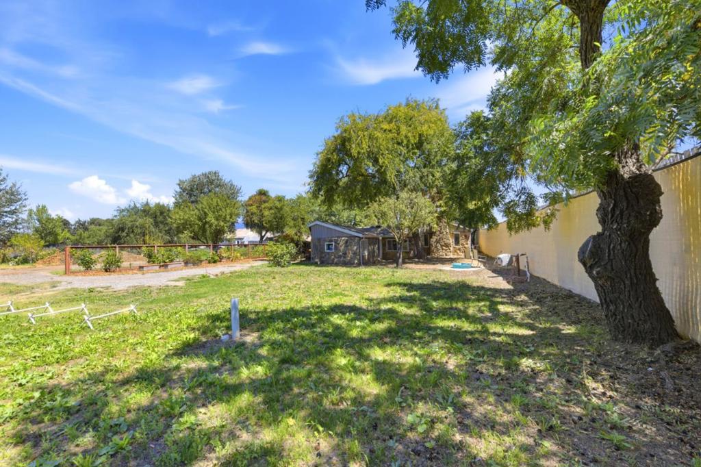 10095 Monterey Road Property Photo 12