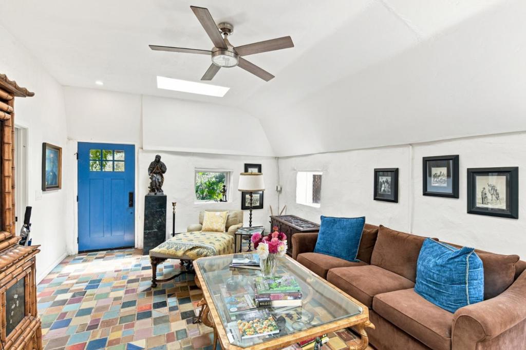 10095 Monterey Road Property Photo 15