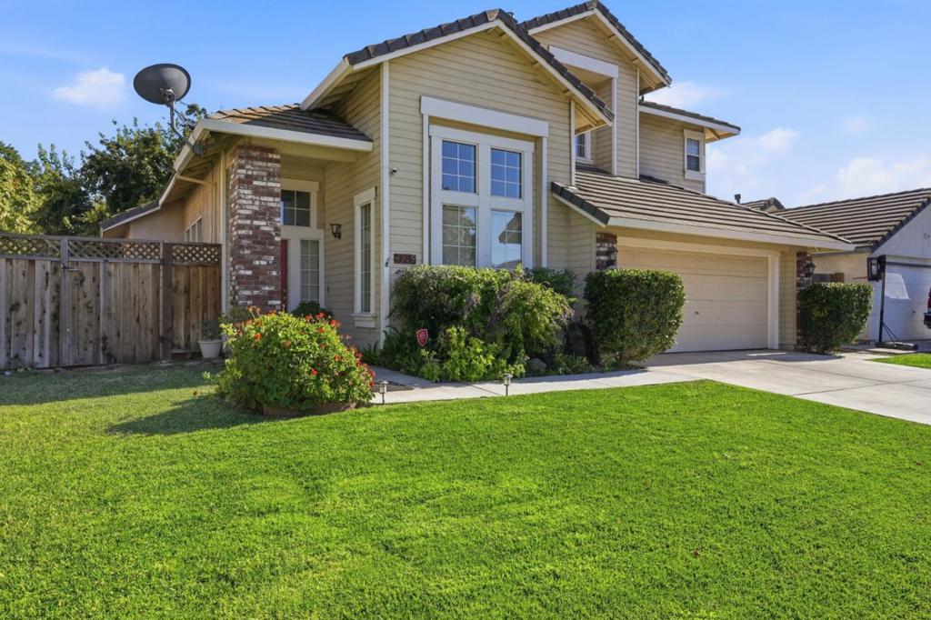 725 Everest Street Property Photo