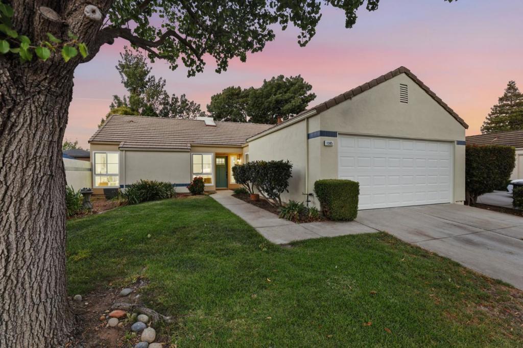 1385 Kelly Park Circle Property Photo 1