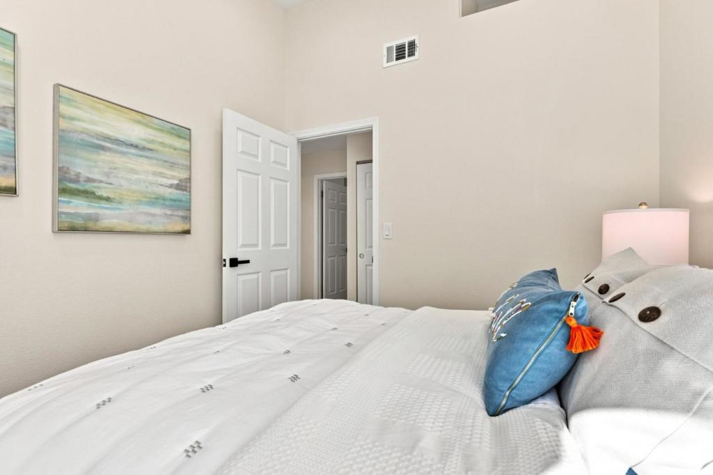 1385 Kelly Park Circle Property Photo 27