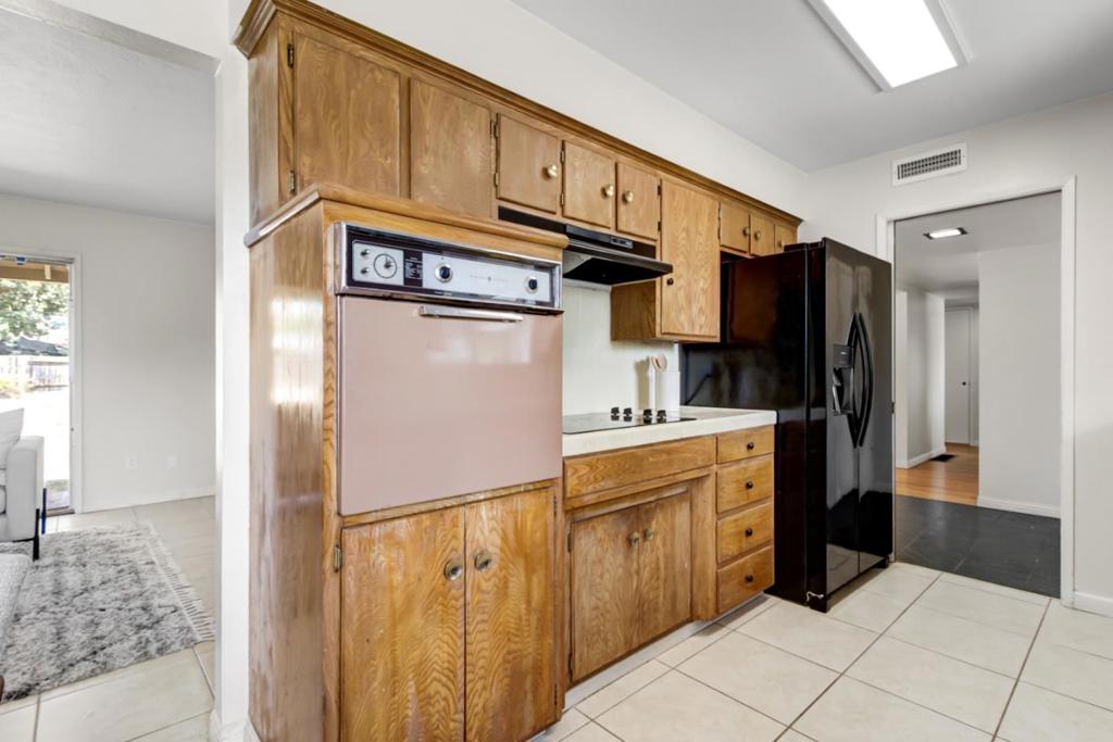 2724 Doris Court Property Photo 18