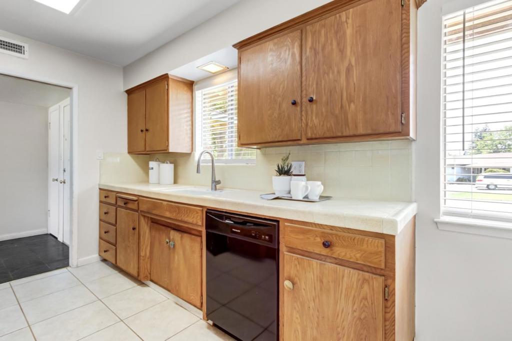 2724 Doris Court Property Photo 19