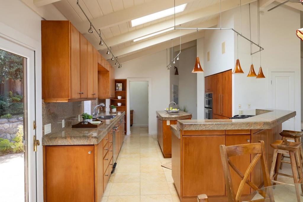 1209 Ocean View Boulevard Property Photo 8