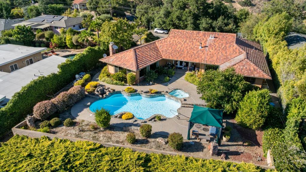 11081 Enchanto Vista Drive Property Photo 1