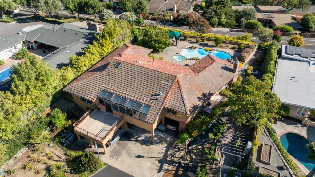 11081 Enchanto Vista Drive Property Photo 2