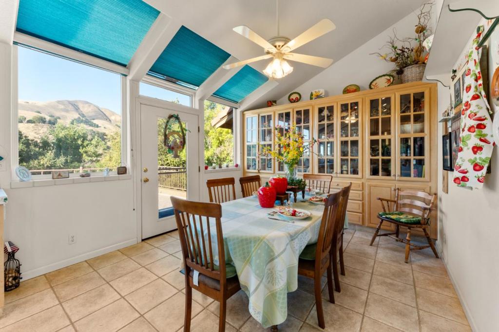 11081 Enchanto Vista Drive Property Photo 14