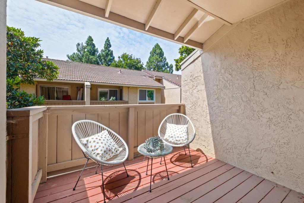 210 Damsen Drive Property Photo 4