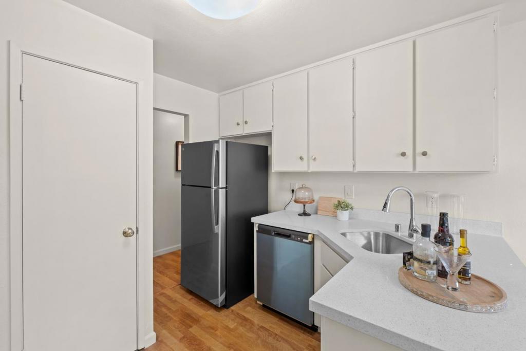 210 Damsen Drive Property Photo 17