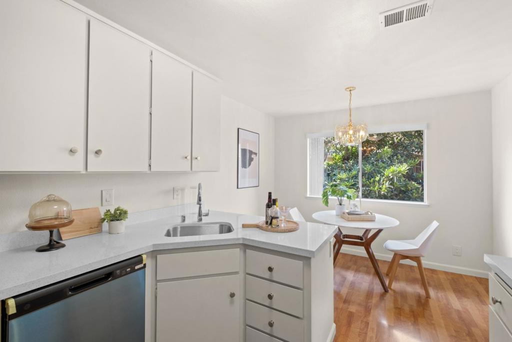 210 Damsen Drive Property Photo 19