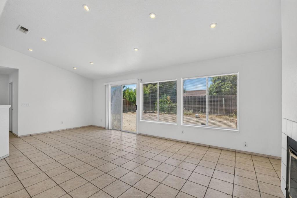 ML82056438 Property Photo 6