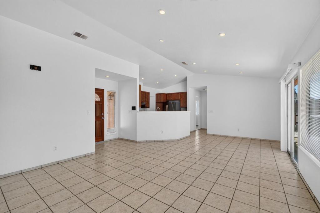 ML82056438 Property Photo 7