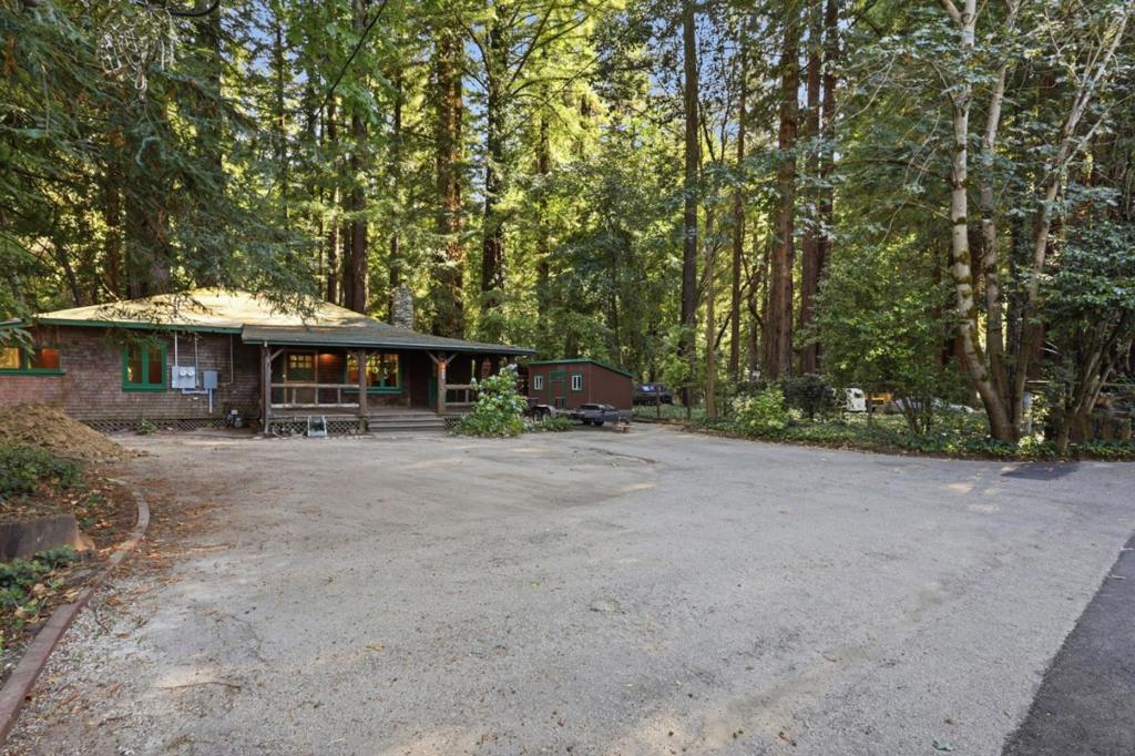 7820 Highway 9 Property Photo 2