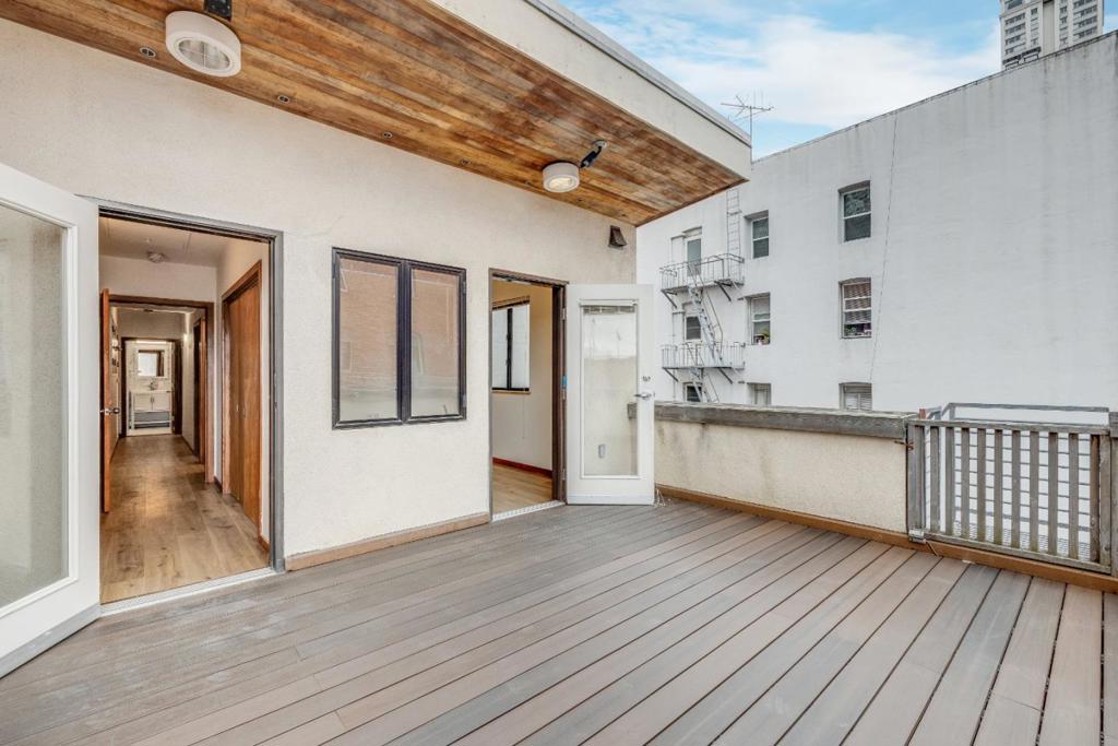 883 Sacramento Street Property Photo 7