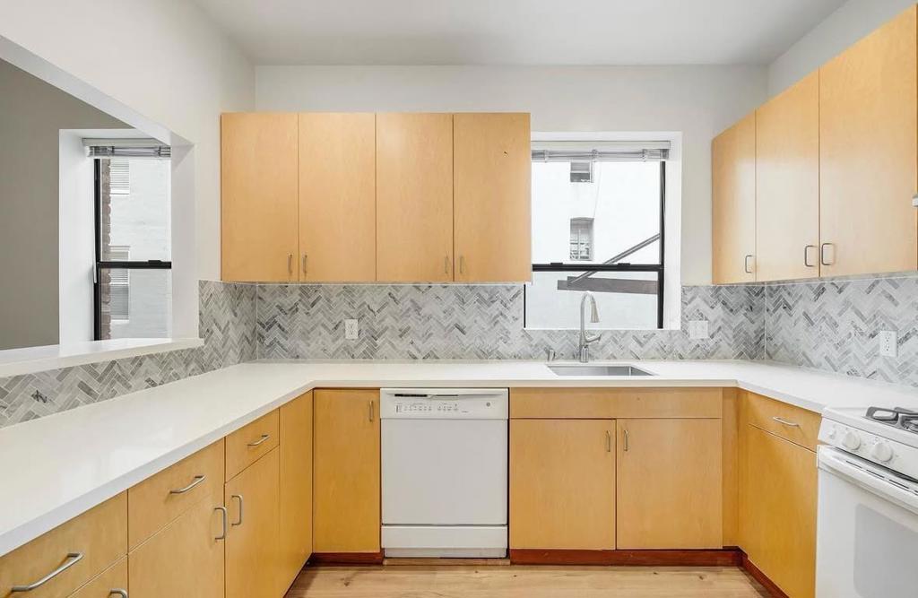 883 Sacramento Street Property Photo 10