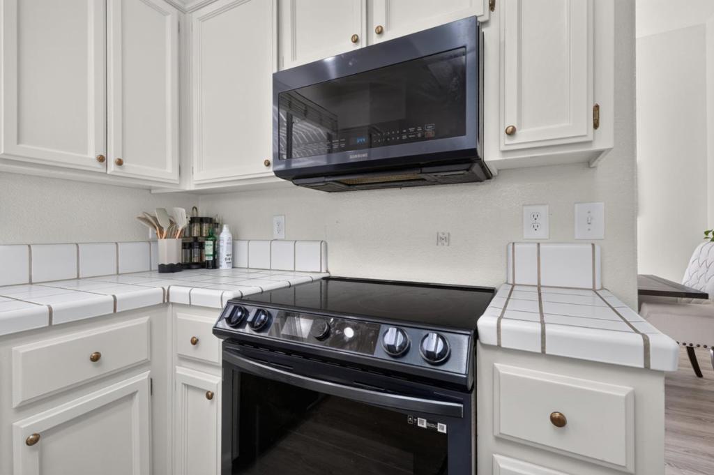 5409 Greco Lane Property Photo 17