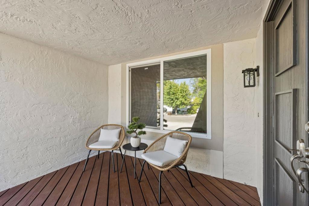 6448 Berwickshire Way Property Photo 12