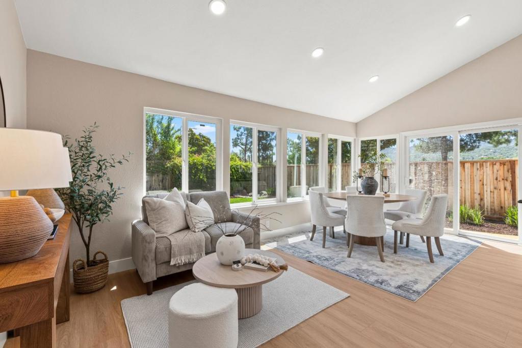 6448 Berwickshire Way Property Photo 19