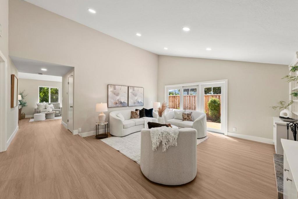 6448 Berwickshire Way Property Photo 24