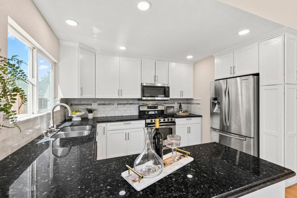 6448 Berwickshire Way Property Photo 30