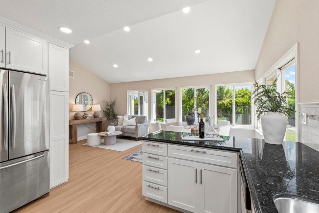 6448 Berwickshire Way Property Photo 31