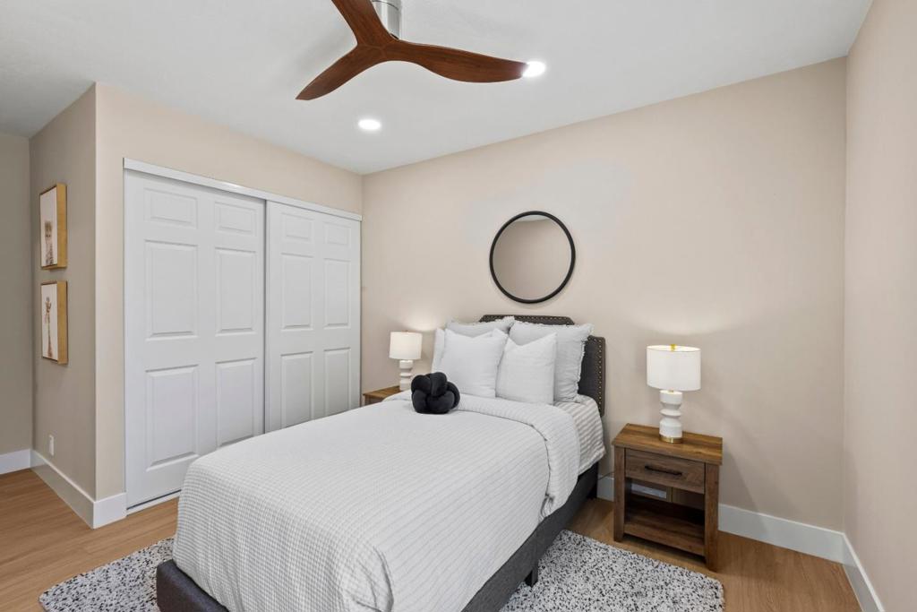 6448 Berwickshire Way Property Photo 39